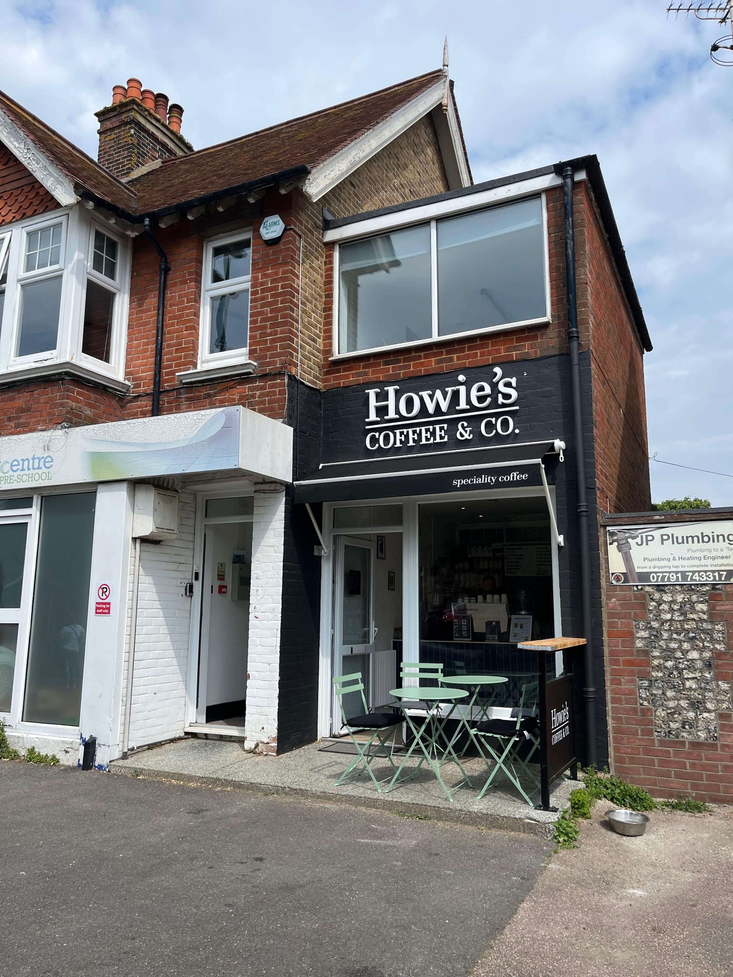 Howie's Coffee & Co. shopfront